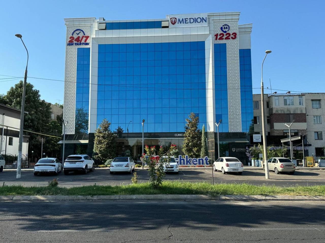 Abay Street- Tashkent City Center Екстериор снимка