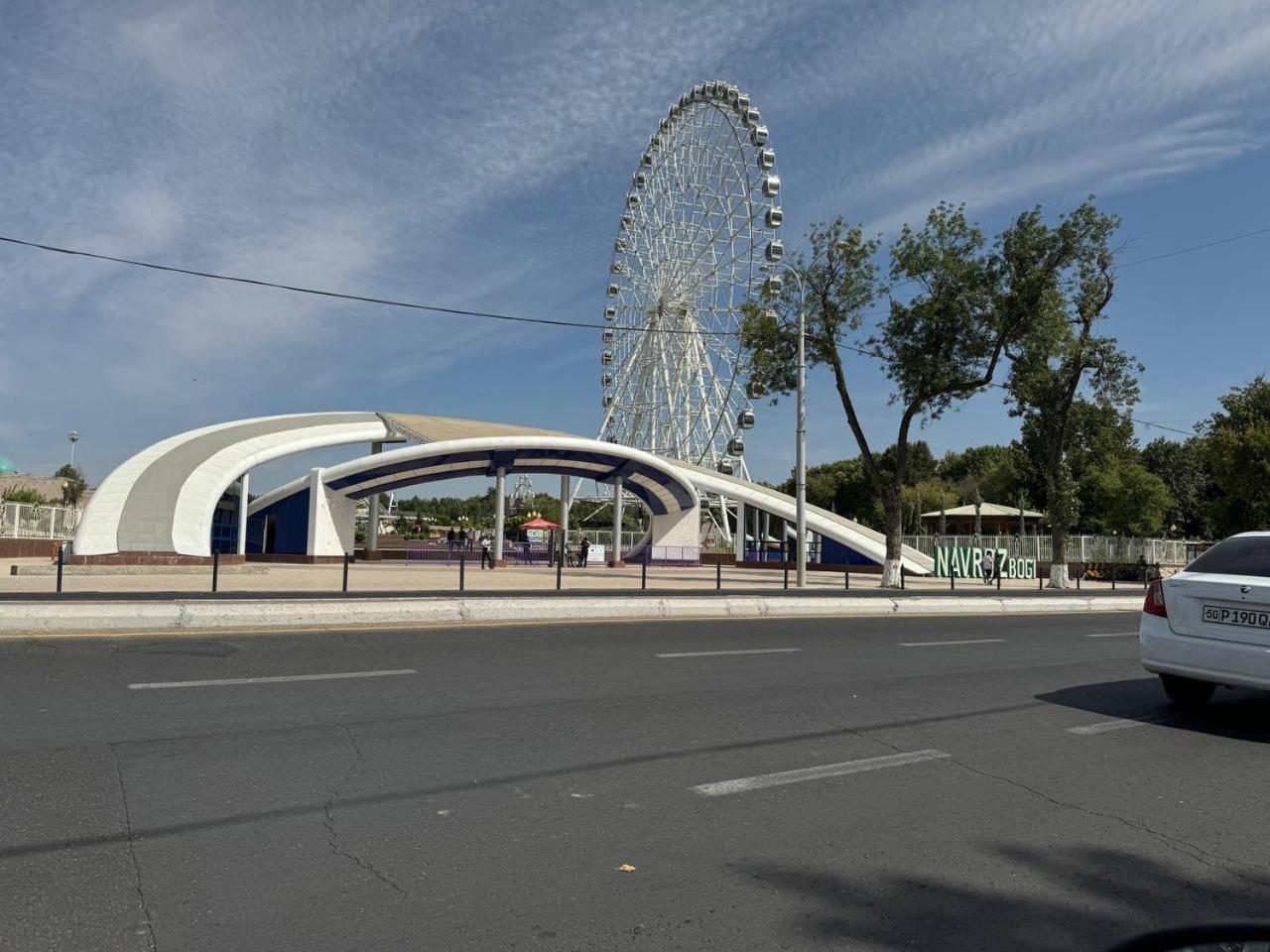 Abay Street- Tashkent City Center Екстериор снимка